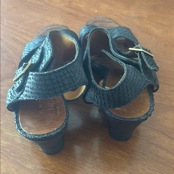 Vintage Navy Blue Chie Mihara Wedge Sandals - Picture 2 of 4